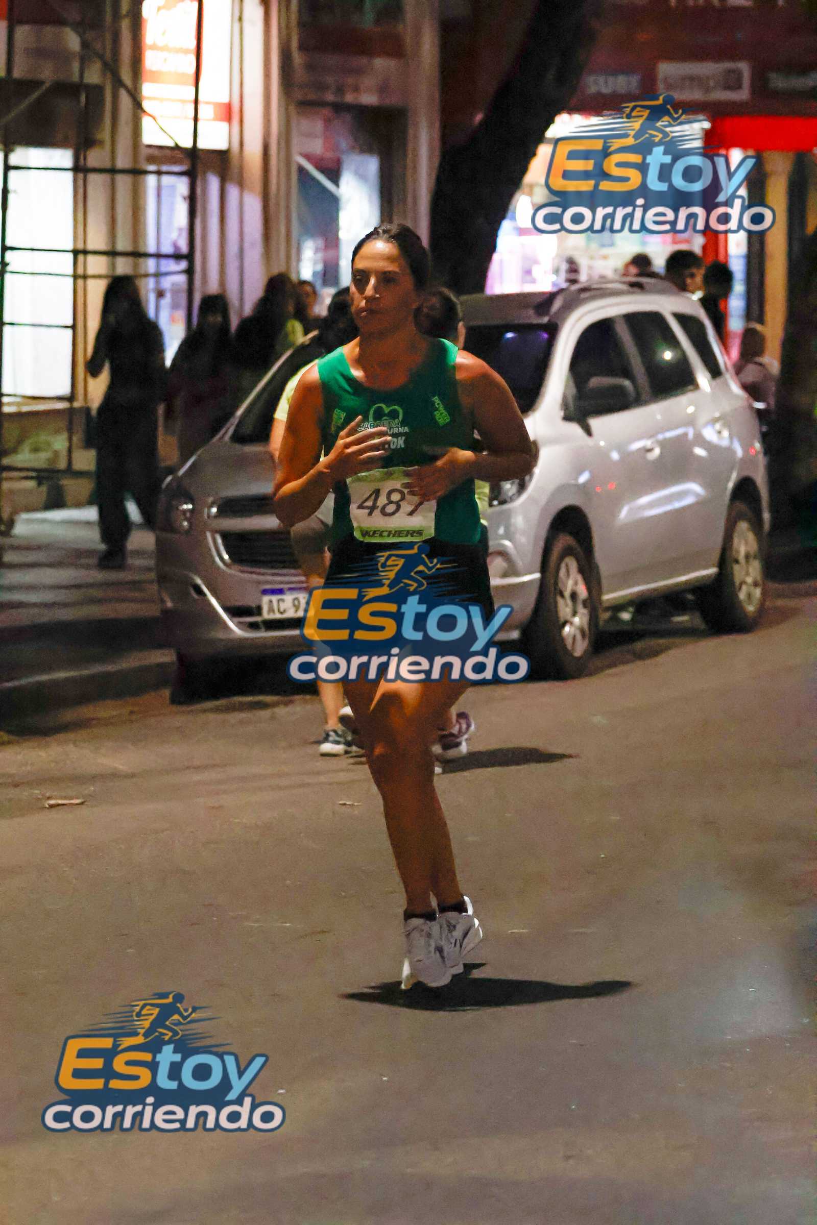 Foto #487 - maraton nocturna leandra barros