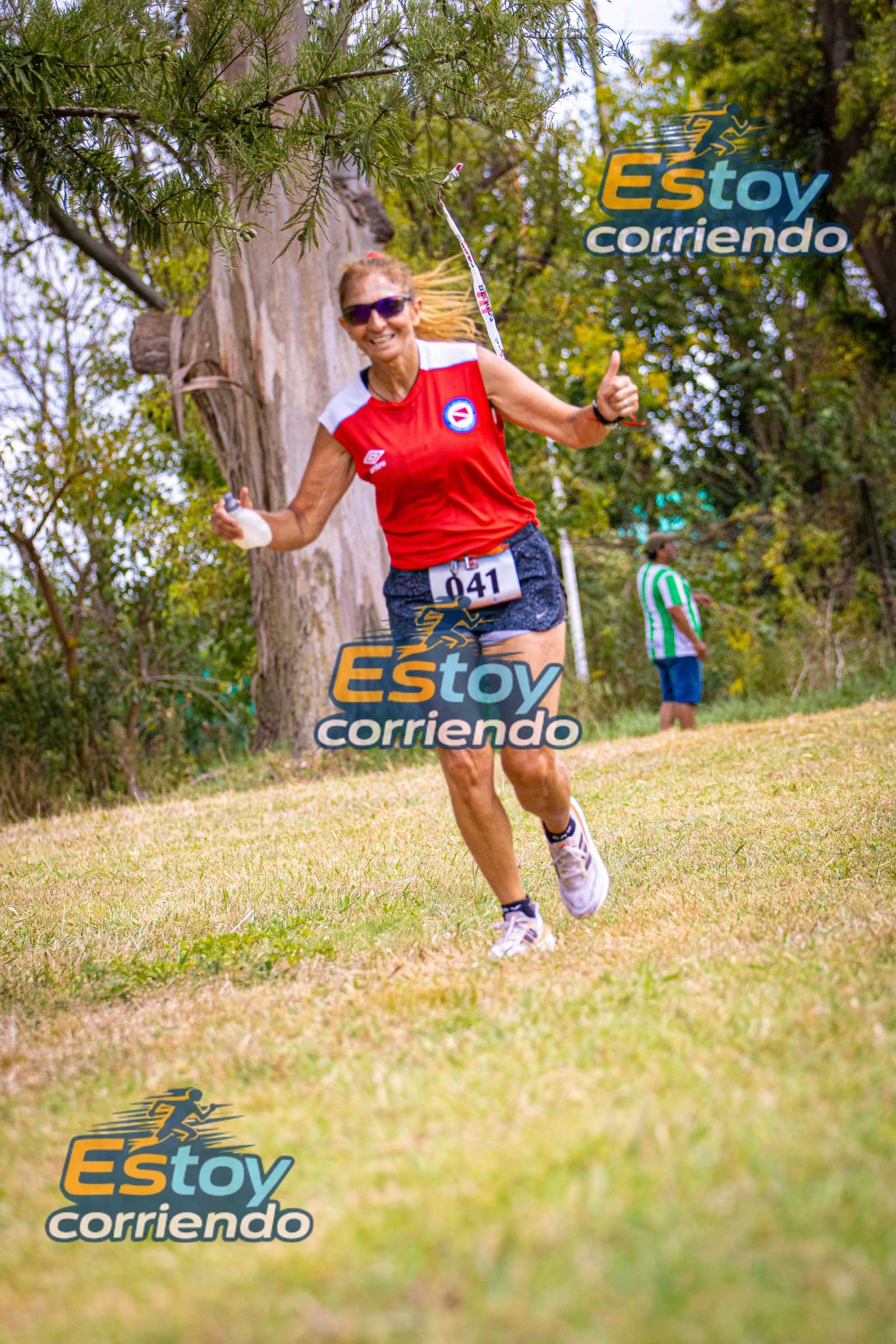 Foto #041 - Villa Manchi corre