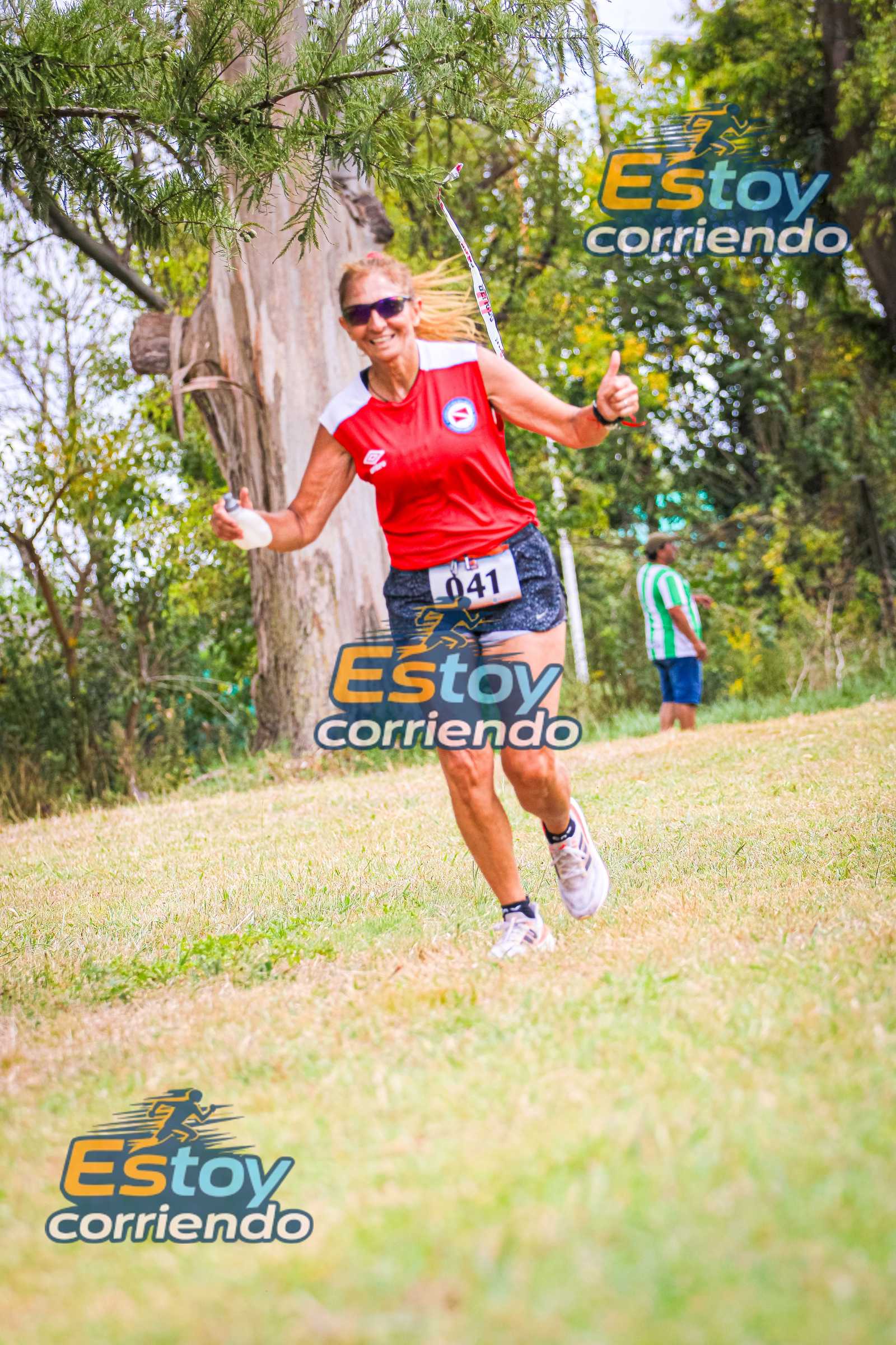Foto #041 - Villa Manchi corre